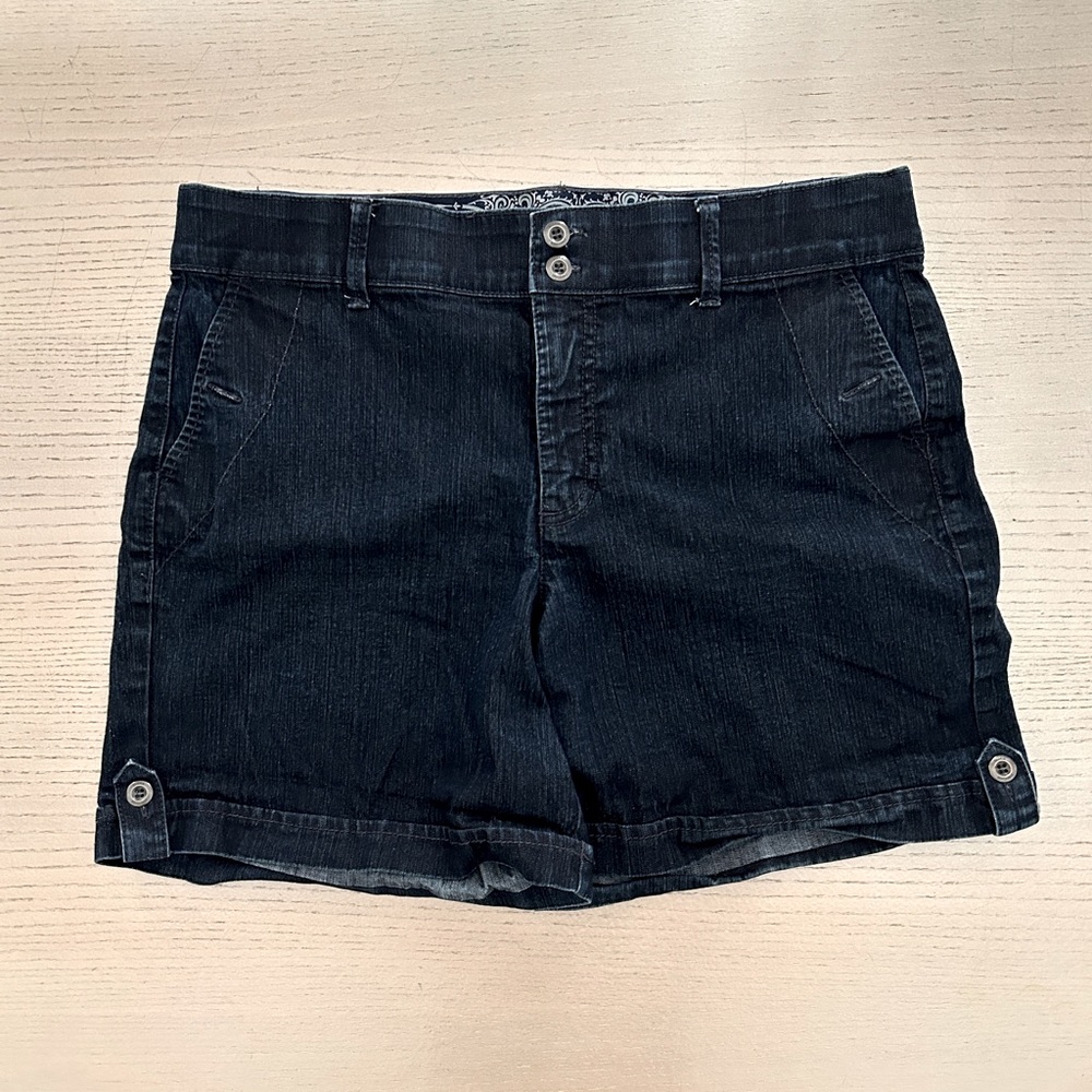 Gloria Vanderbilt Dark Denim Mid-Rise Shorts